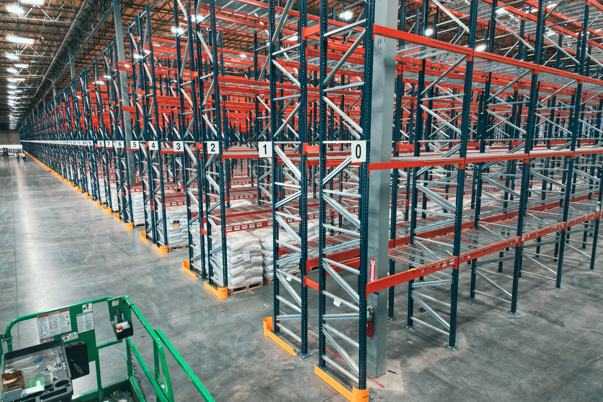 Warehouse pallet rack installation in Minneapolis-Saint Paul